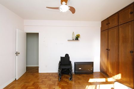 Apartamento à venda com 116m², 3 quartos e 1 vagaQuarto 2