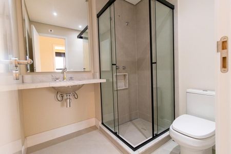 Banheiro Social de apartamento para alugar com 2 quartos, 79m² em Juvevê, Curitiba