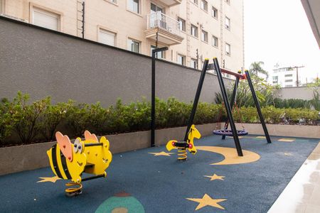 Apartamento para alugar com 79m², 2 quartos e 2 vagasÁrea comum - Playground