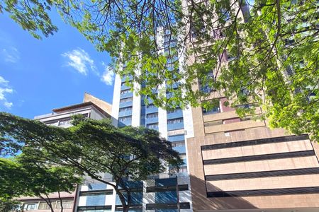 Apartamento para alugar com 70m², 2 quartos e 1 vagaFachada