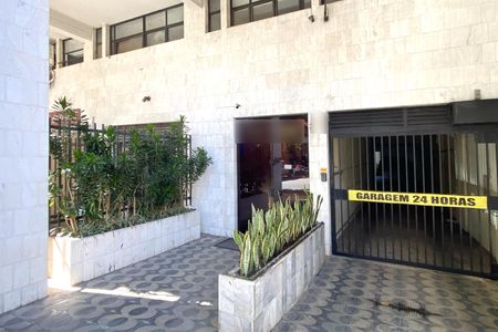 Apartamento para alugar com 70m², 2 quartos e 1 vagaFachada