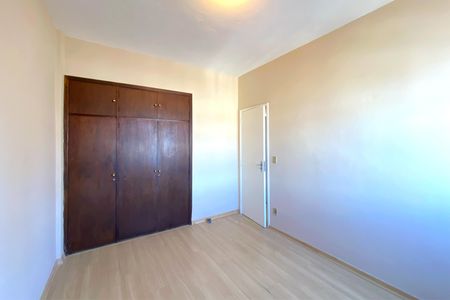 Quarto 1 de apartamento para alugar com 2 quartos, 70m² em Centro, Belo Horizonte
