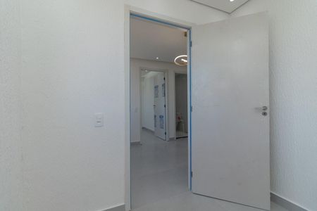 Quarto 2 de apartamento para alugar com 2 quartos, 33m² em Parque São Lourenço, São Paulo