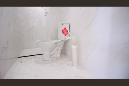 Apartamento para alugar com 33m², 2 quartos e sem vaga Apartamento para alugar com 33m², 2 quartos e sem vagaBanheiro