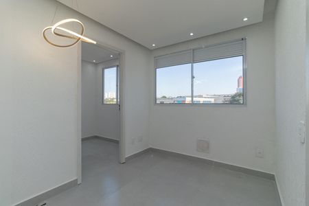Sala de apartamento para alugar com 2 quartos, 33m² em Parque São Lourenço, São Paulo