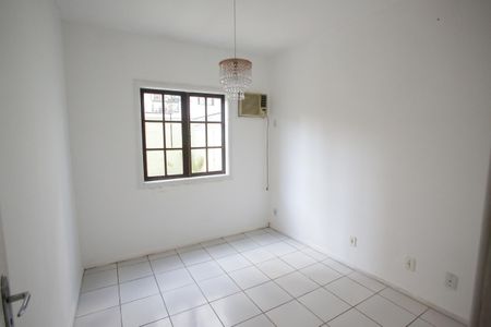Casa de condomínio à venda com 106m², 3 quartos e 1 vagaQuarto 3