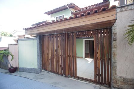Casa de condomínio à venda com 106m², 3 quartos e 1 vagaFrente da Casa