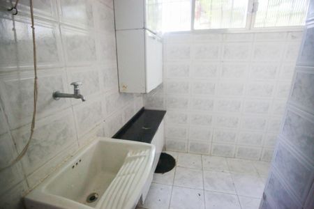 Casa de condomínio à venda com 106m², 3 quartos e 1 vagaÁrea de Serviço