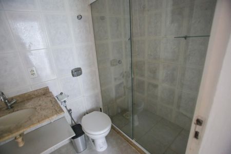Casa de condomínio à venda com 106m², 3 quartos e 1 vagaBanheiro Social