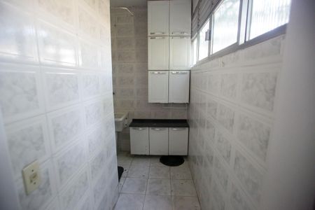 Casa de condomínio à venda com 106m², 3 quartos e 1 vagaÁrea de Serviço