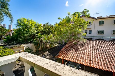 Casa de condomínio à venda com 128m², 2 quartos e 1 vaga Casa de condomínio à venda com 128m², 2 quartos e 1 vagaVaranda