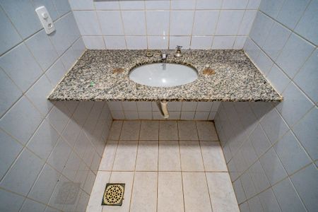 Casa de condomínio à venda com 128m², 2 quartos e 1 vaga Casa de condomínio à venda com 128m², 2 quartos e 1 vagaBanheiro