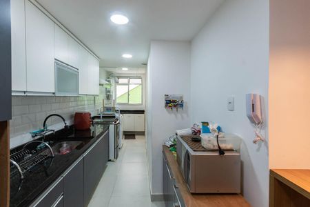 Apartamento à venda com 80m², 2 quartos e 1 vagaCozinha e Área de Serviço
