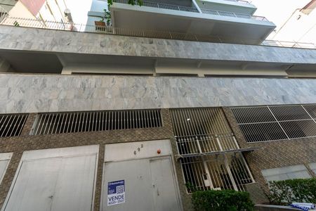 Apartamento à venda com 80m², 2 quartos e 1 vagaPlaquinha