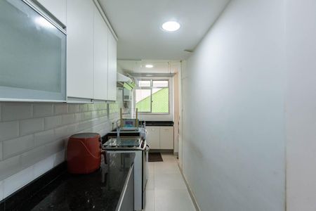 Apartamento à venda com 80m², 2 quartos e 1 vagaCozinha e Área de Serviço
