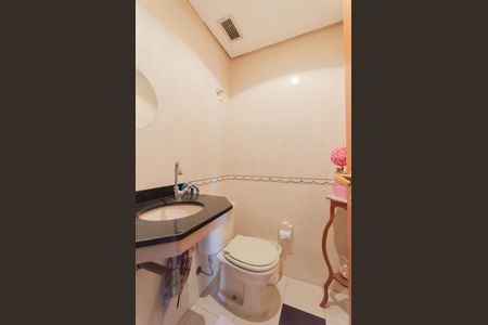 Apartamento para alugar com 165m², 3 quartos e 3 vagas Apartamento para alugar com 165m², 3 quartos e 3 vagasLavabo