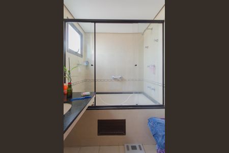 Apartamento para alugar com 165m², 3 quartos e 3 vagas Apartamento para alugar com 165m², 3 quartos e 3 vagasBanheiro da Suíte 3