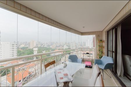 Apartamento para alugar com 165m², 3 quartos e 3 vagas Apartamento para alugar com 165m², 3 quartos e 3 vagasVaranda gourmet