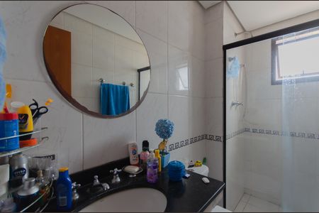 Apartamento para alugar com 165m², 3 quartos e 3 vagas Apartamento para alugar com 165m², 3 quartos e 3 vagasBanheiro da Suíte 2