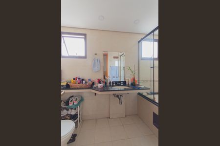 Apartamento para alugar com 165m², 3 quartos e 3 vagas Apartamento para alugar com 165m², 3 quartos e 3 vagasBanheiro da Suíte 3