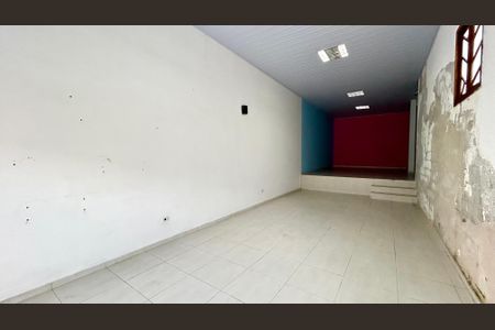 Casa à venda com 174m², 3 quartos e 2 vagasSalão 