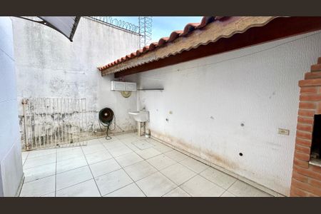 Casa à venda com 174m², 3 quartos e 2 vagasÁrea de Serviço