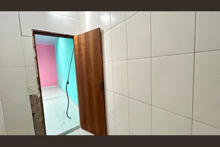 Casa à venda com 174m², 3 quartos e 2 vagasBanheiro 2