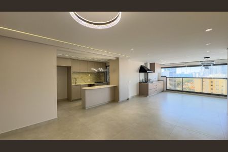 Apartamento para alugar com 136m², 3 quartos e 2 vagas