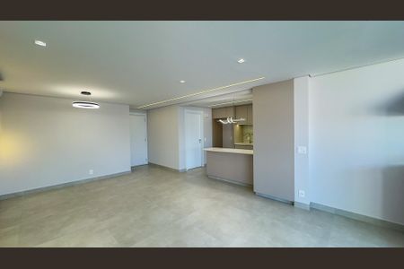Sala de apartamento para alugar com 3 quartos, 136m² em Jardim das Acacias, São Paulo