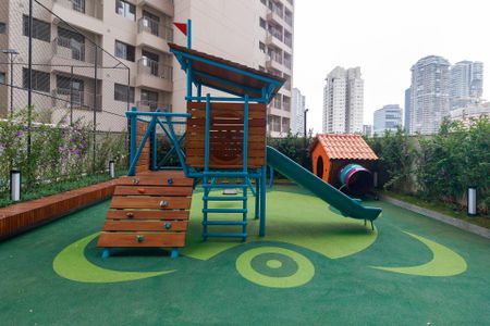 Apartamento para alugar com 136m², 3 quartos e 2 vagas Apartamento para alugar com 136m², 3 quartos e 2 vagasPlayground