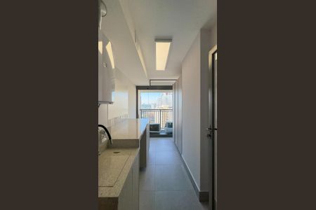 Apartamento para alugar com 136m², 3 quartos e 2 vagas Apartamento para alugar com 136m², 3 quartos e 2 vagasCozinha e Área de Serviço
