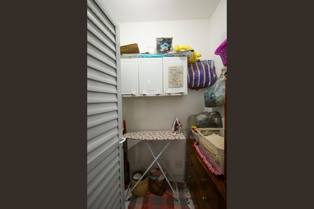 Casa de condomínio à venda com 95m², 3 quartos e 2 vagas Casa de condomínio à venda com 95m², 3 quartos e 2 vagasQuarto de Serviço