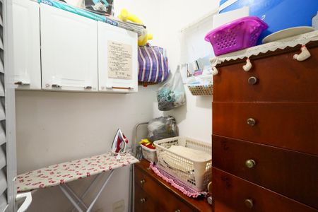 Casa de condomínio à venda com 95m², 3 quartos e 2 vagas Casa de condomínio à venda com 95m², 3 quartos e 2 vagasQuarto de Serviço