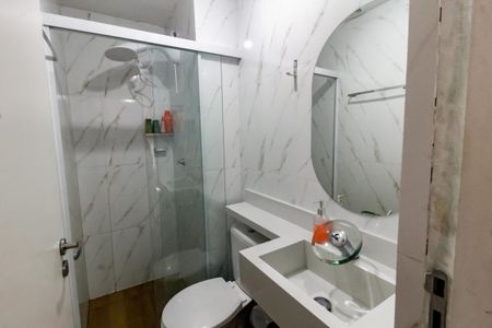 Banheiro de apartamento para alugar com 2 quartos, 43m² em Jardim Paris, São Paulo