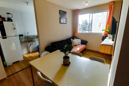 Sala de apartamento para alugar com 2 quartos, 43m² em Jardim Paris, São Paulo