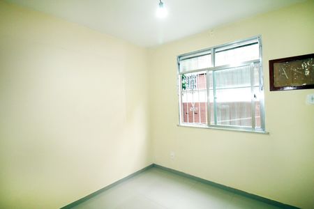 Quarto de apartamento para alugar com 1 quarto, 60m² em Cordovil, Rio de Janeiro