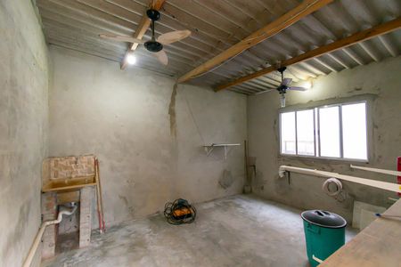 Casa à venda com 160m², 3 quartos e 1 vagaLavanderia
