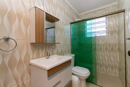 Casa à venda com 160m², 3 quartos e 1 vagaBanheiro 2