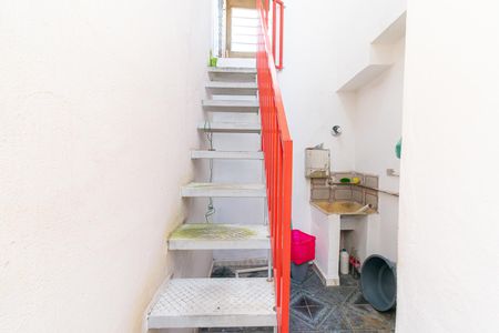 Casa à venda com 160m², 3 quartos e 1 vagaEscada