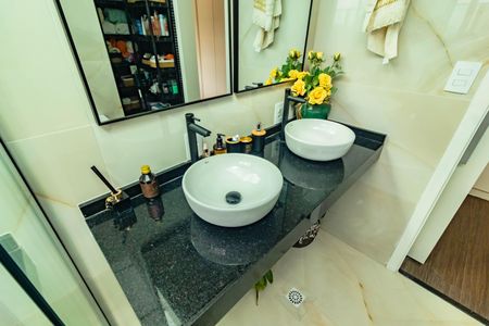 Apartamento à venda com 180m², 4 quartos e 2 vagas