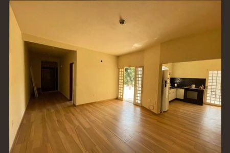 Sala de casa à venda com 2 quartos, 130m² em Nos S Gracas, Betim
