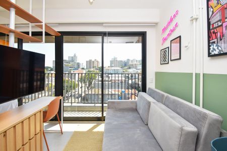 Sala de estar de kitnet/studio para alugar com 1 quarto, 27m² em Vila Madalena, São Paulo