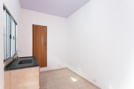 Cozinha  de casa para alugar com 1 quarto, 32m² em Conjunto Habitacional A. E. Carvalho, São Paulo
