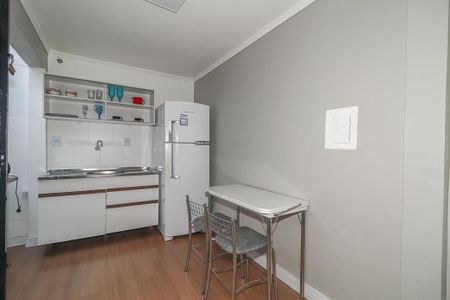 Cozinha de apartamento à venda com 1 quarto, 45m² em Bela Vista, Porto Alegre