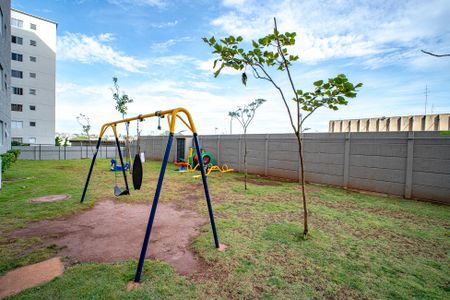 Apartamento à venda com 40m², 2 quartos e sem vagaÁrea comum - Playground