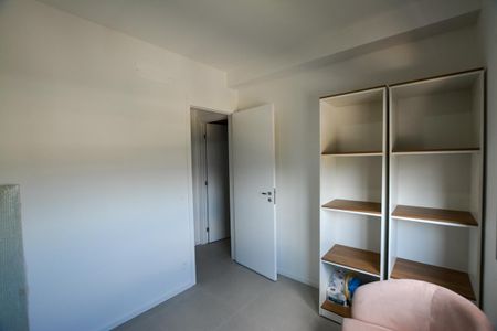 QUARTO 1  de apartamento para alugar com 2 quartos, 55m² em Vila Sonia, São Paulo
