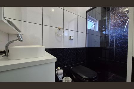 Casa à venda com 196m², 3 quartos e 3 vagas