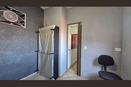 Casa à venda com 196m², 3 quartos e 3 vagas