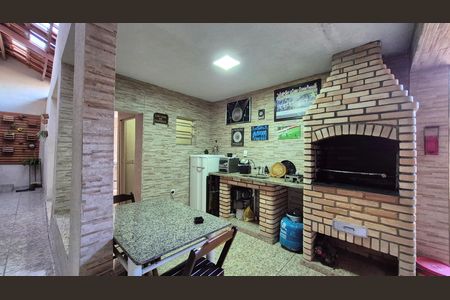 Casa à venda com 196m², 3 quartos e 3 vagas