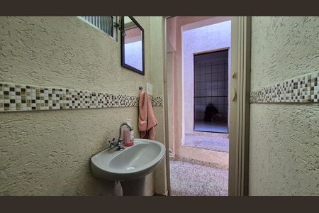 Casa à venda com 196m², 3 quartos e 3 vagas